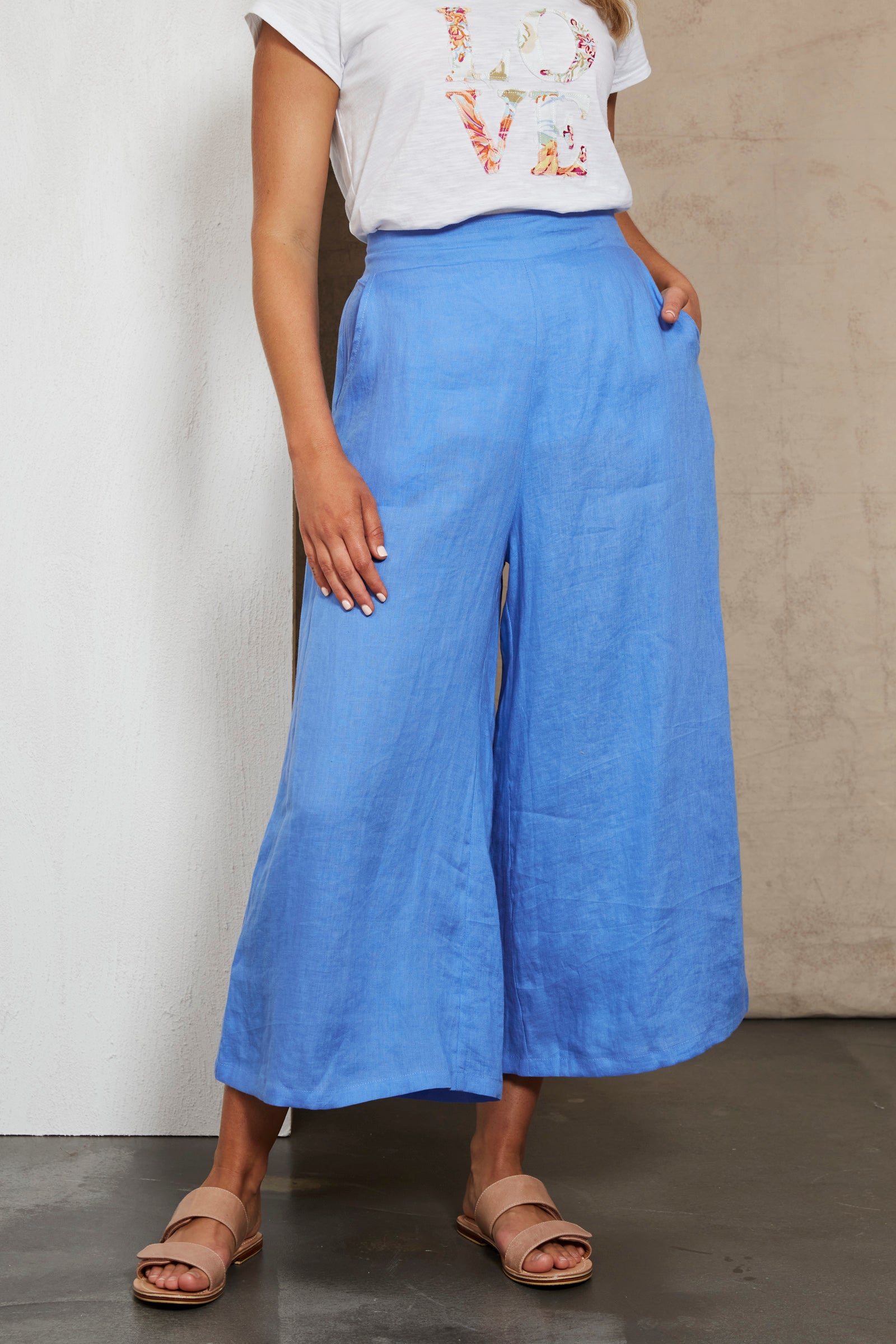 Indica Crop Pant - Capri