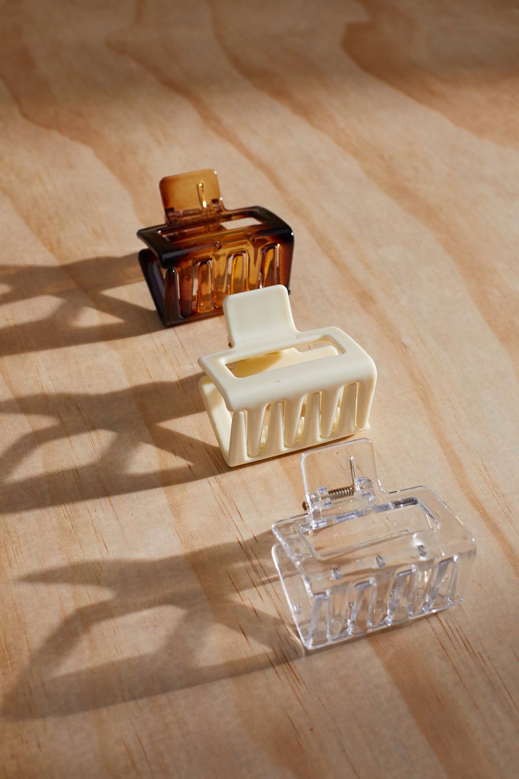 Mello Block Claw - Ivory - eb&ive Hair Accessories