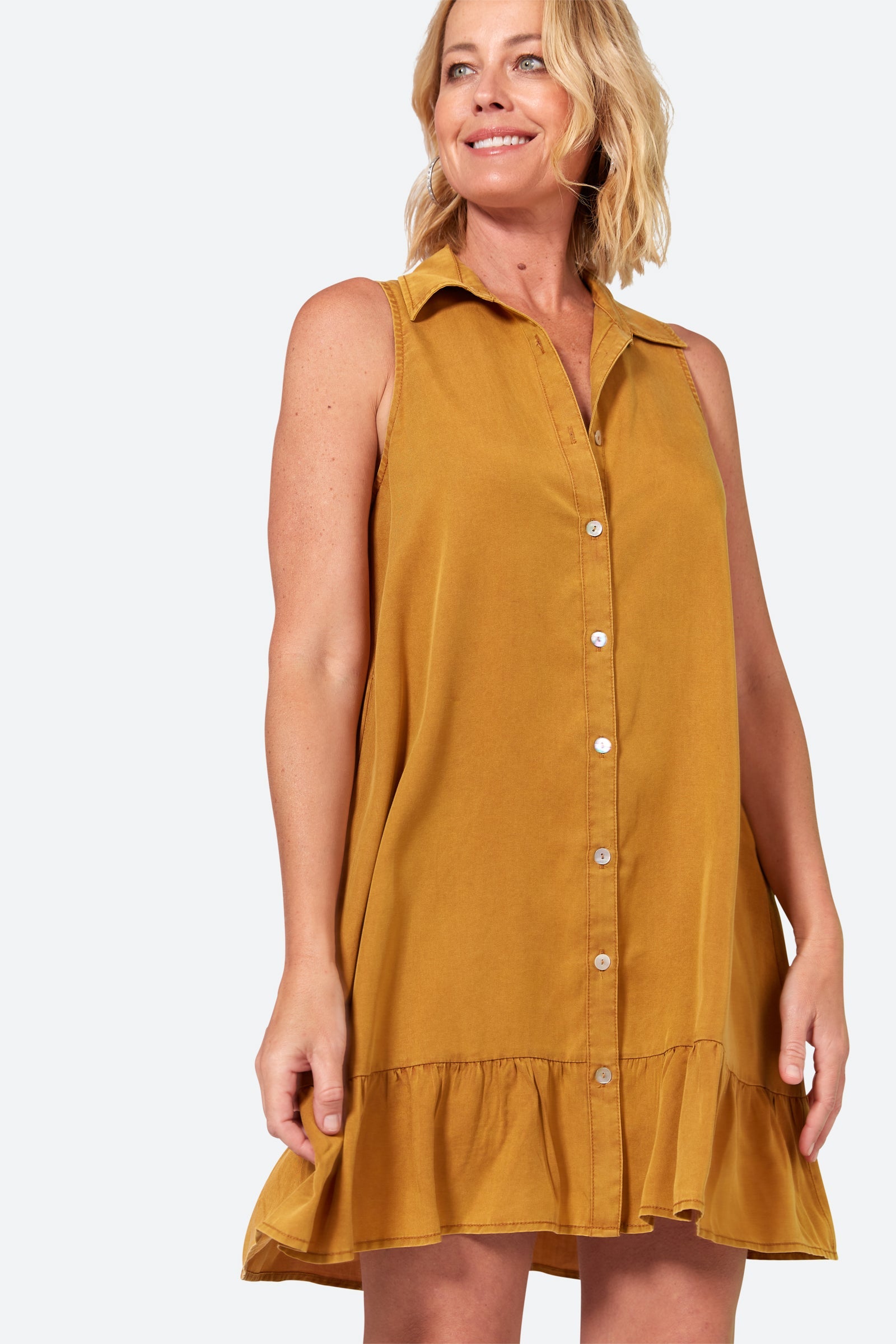 Elan Sleeveless Dress - Honey - eb&ive Clothing - Dress Mid Sleeveless