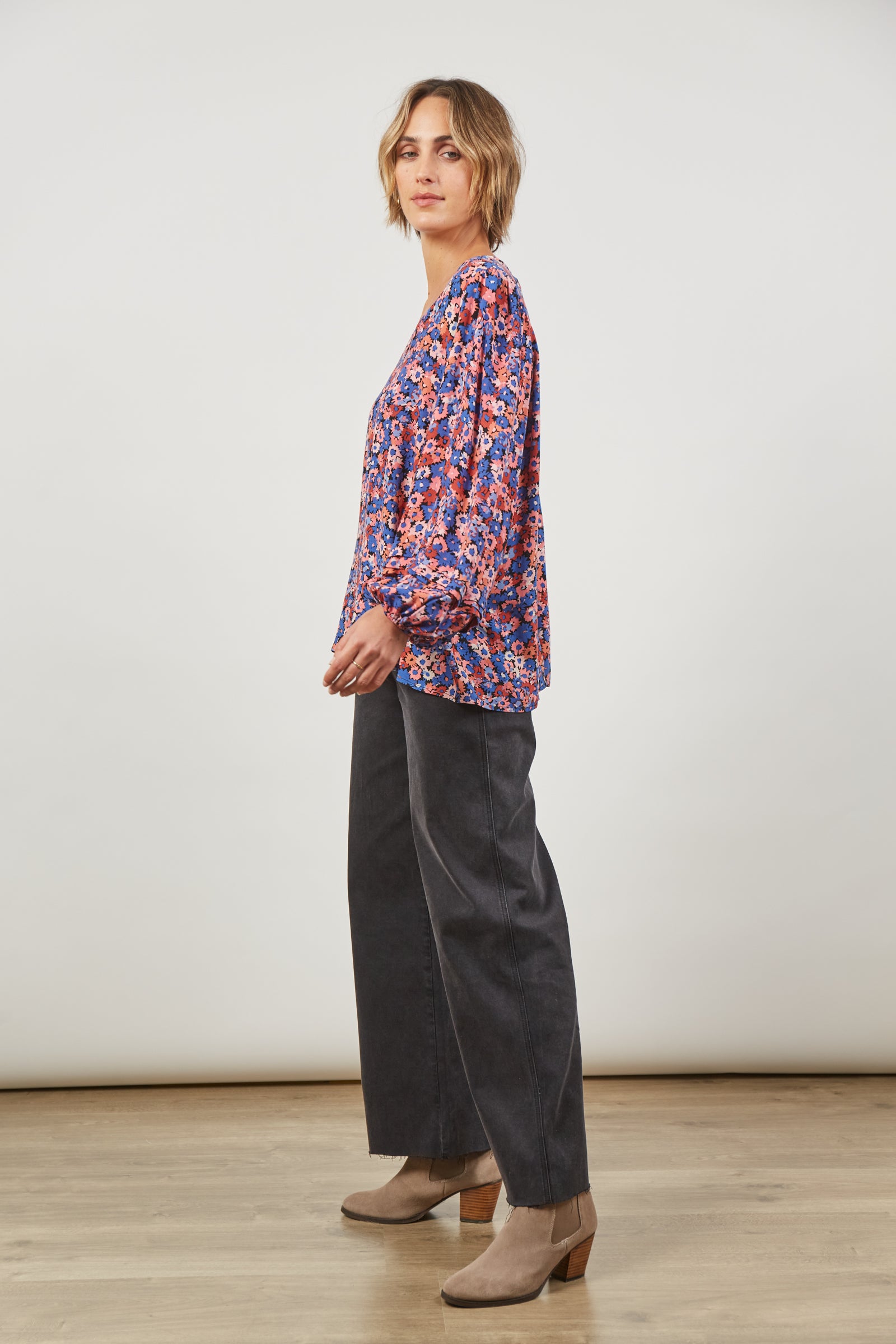 Euphoria V Blouse - Azure Bloom