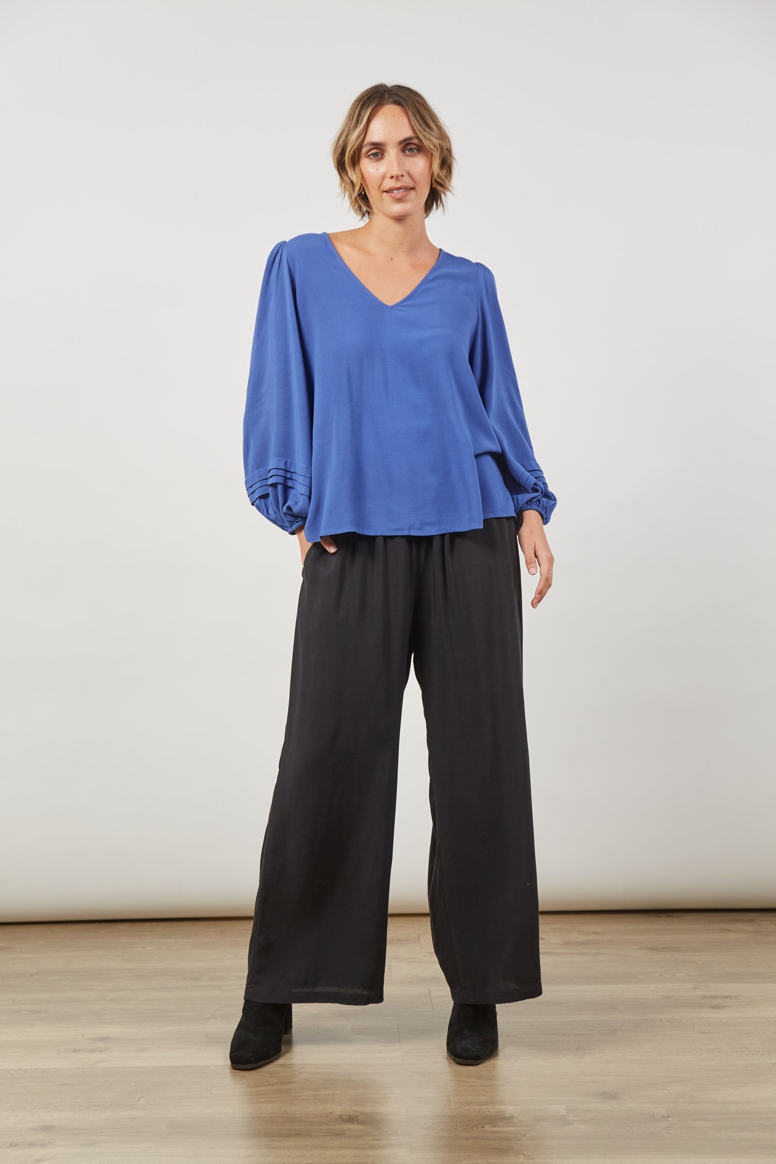 Euphoria V Blouse - Azure - Isle of Mine Clothing - Top L/S Dressy