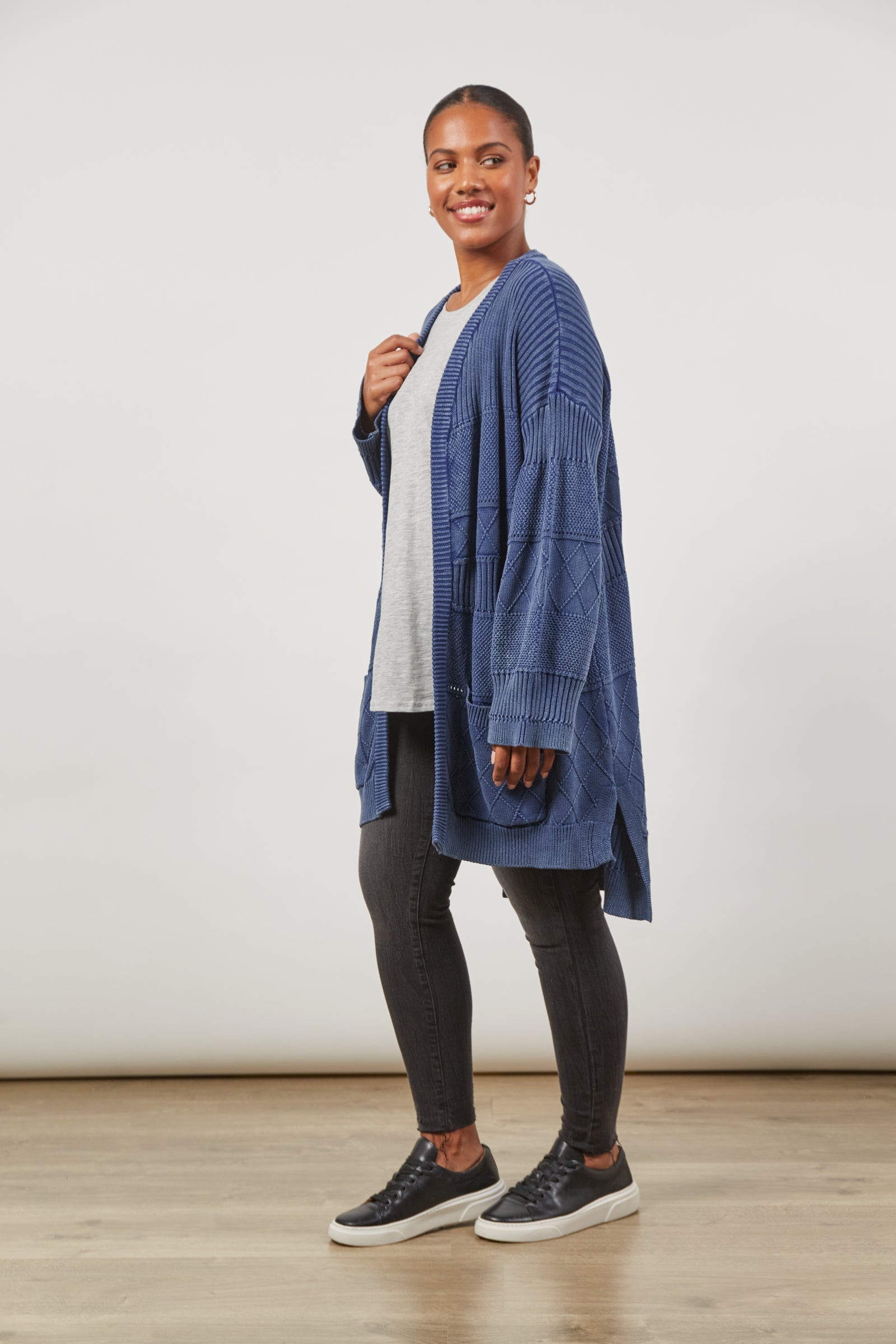 Metro Cardigan - Azure - Isle of Mine Clothing - Knit Cardigan Long One Size