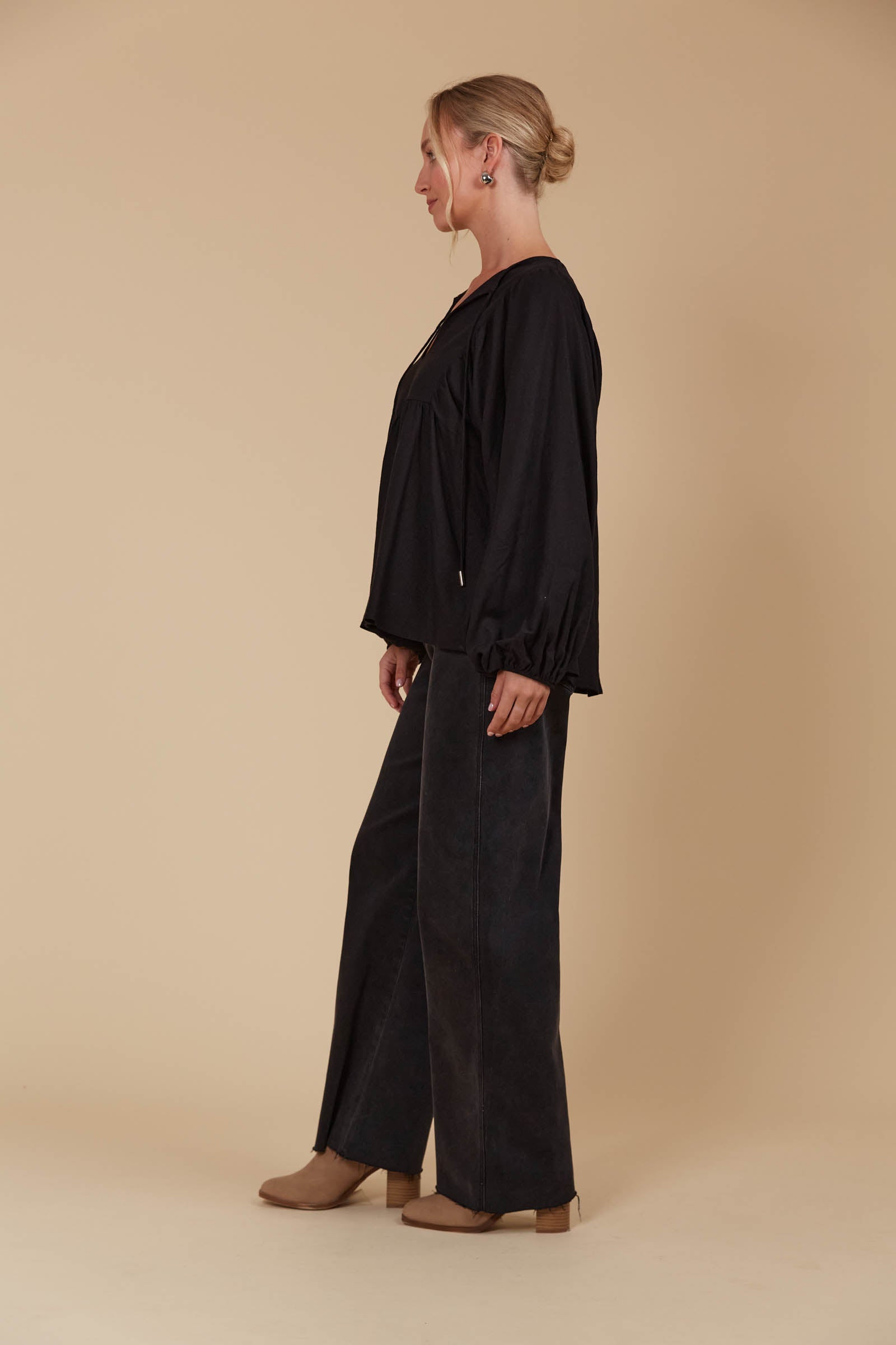 Venus Blouse - Onyx