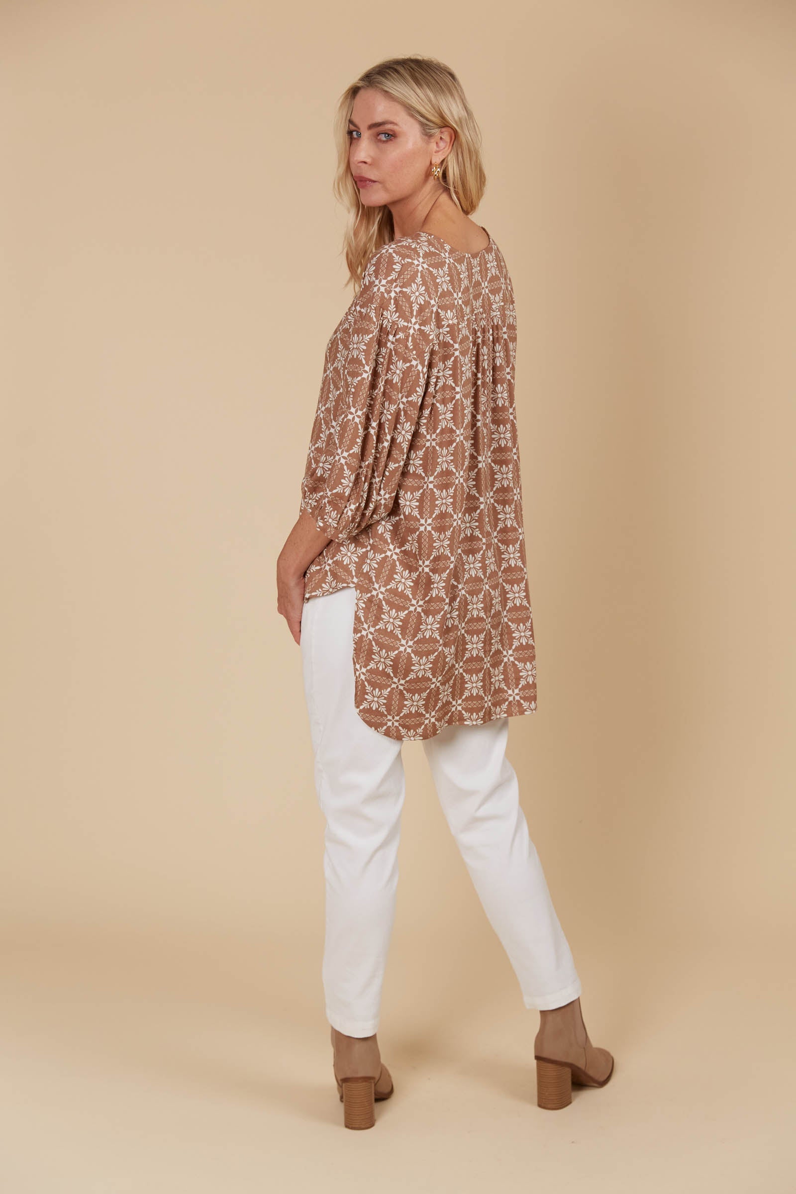 Venus Relaxed Top - Deity