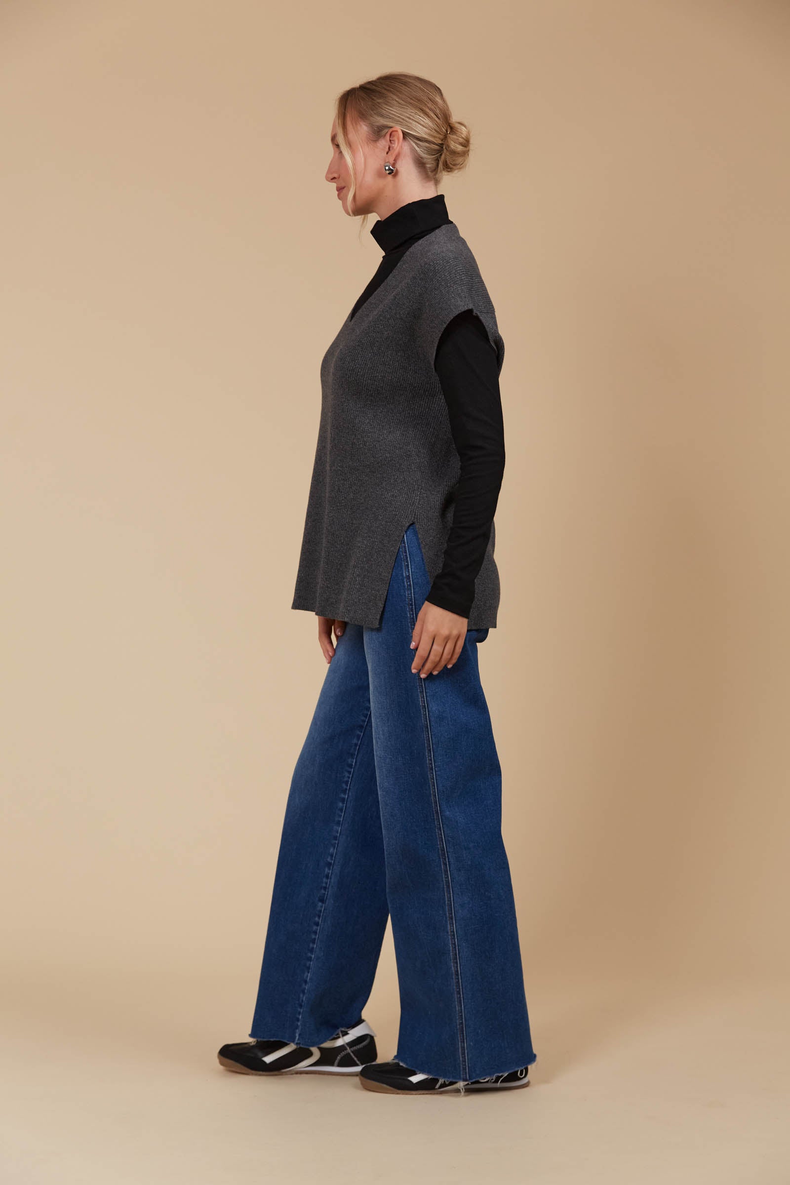 Tala Knit Vest - Ash