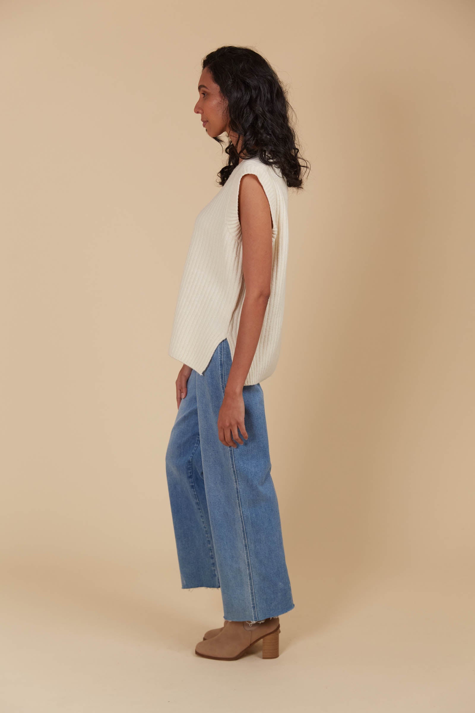 Miru Knit Vest - Canvas