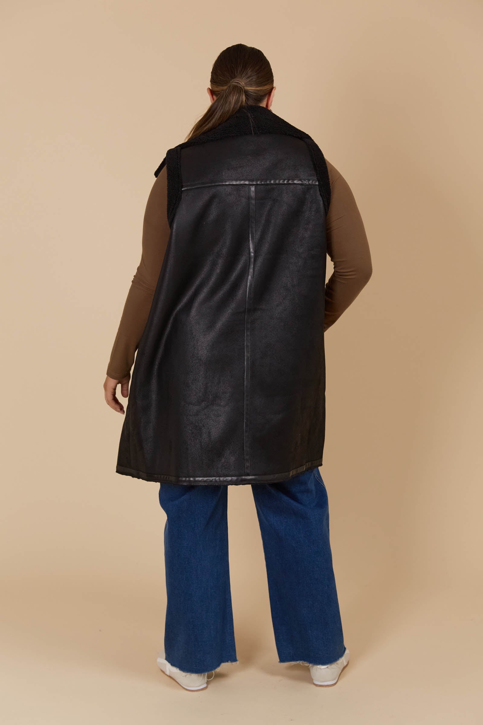 Eris Vest - Onyx