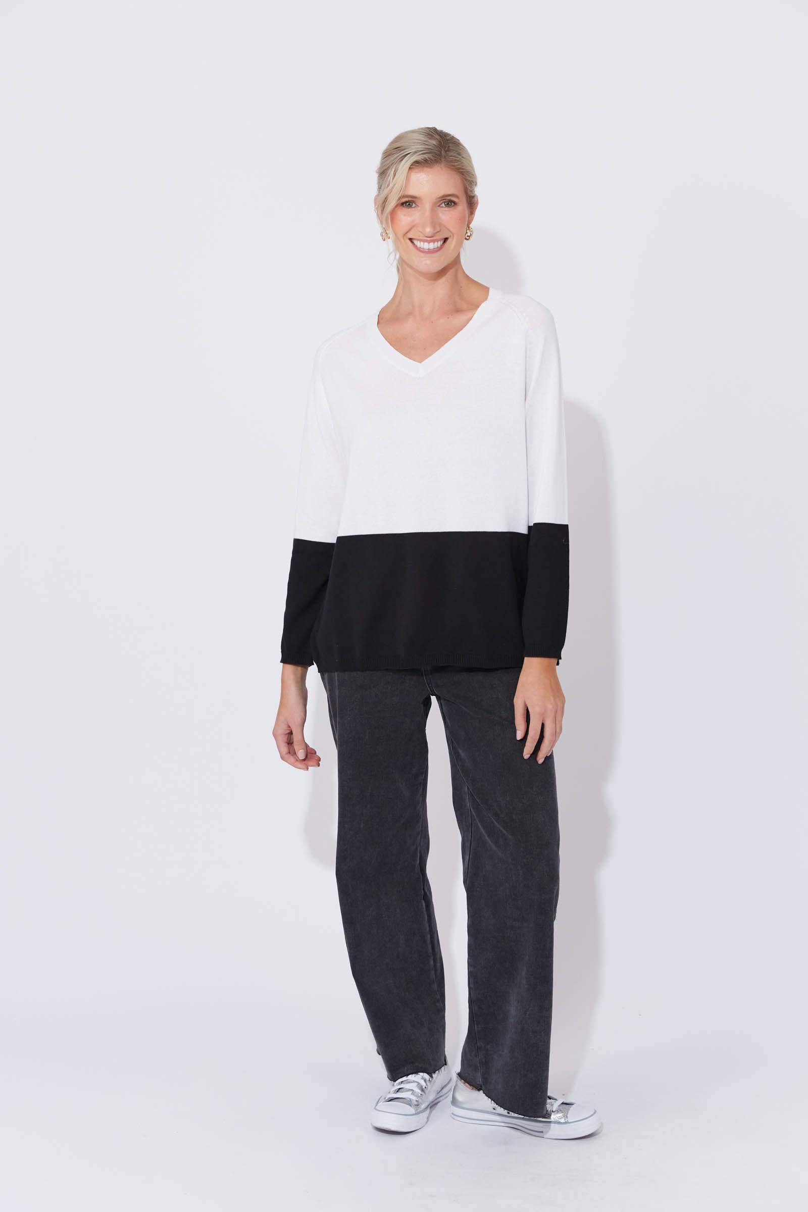 Casablanca Block Knit - White/Kohl
