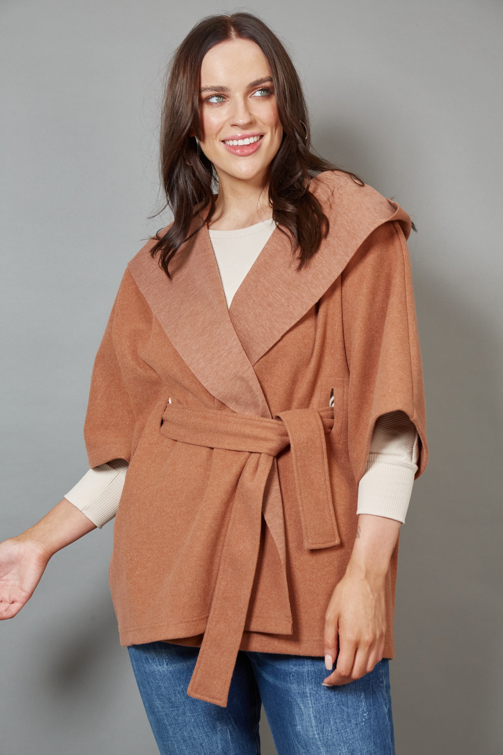 Klein Cape - Caramel