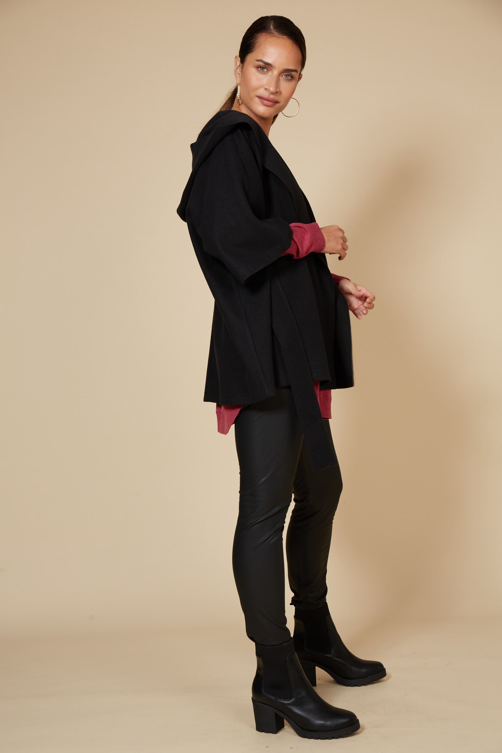 Klein Cape - Ebony