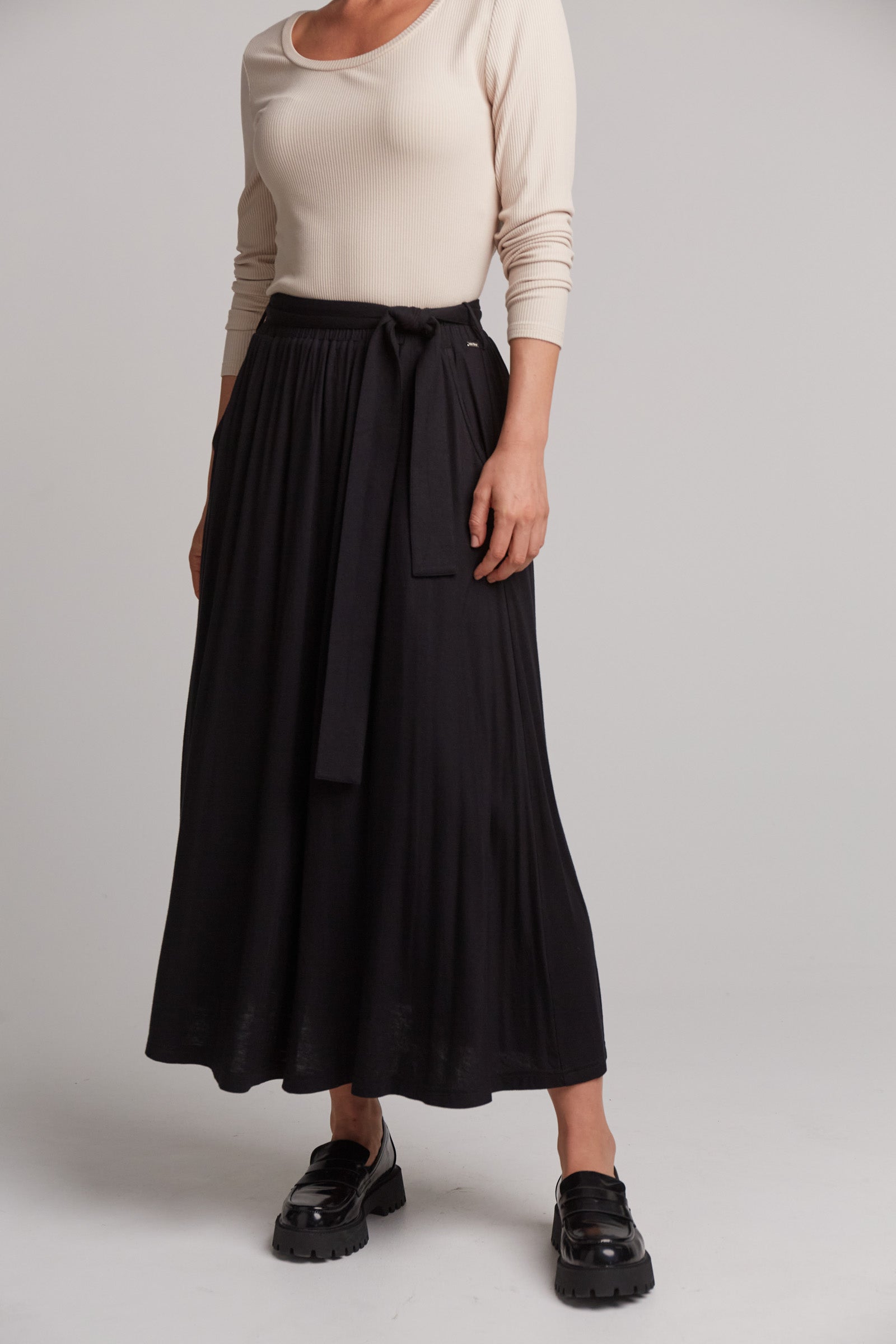 Studio Jersey Tie Skirt - Ebony