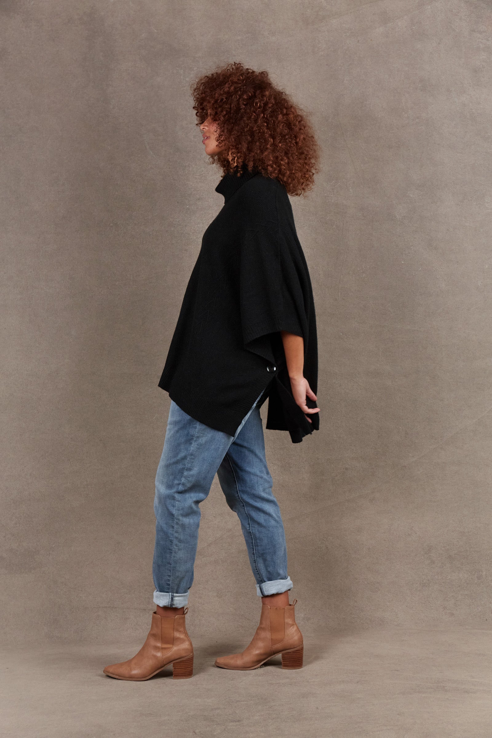 Nawi Poncho - Ebony - eb&ive Clothing - Knit Poncho