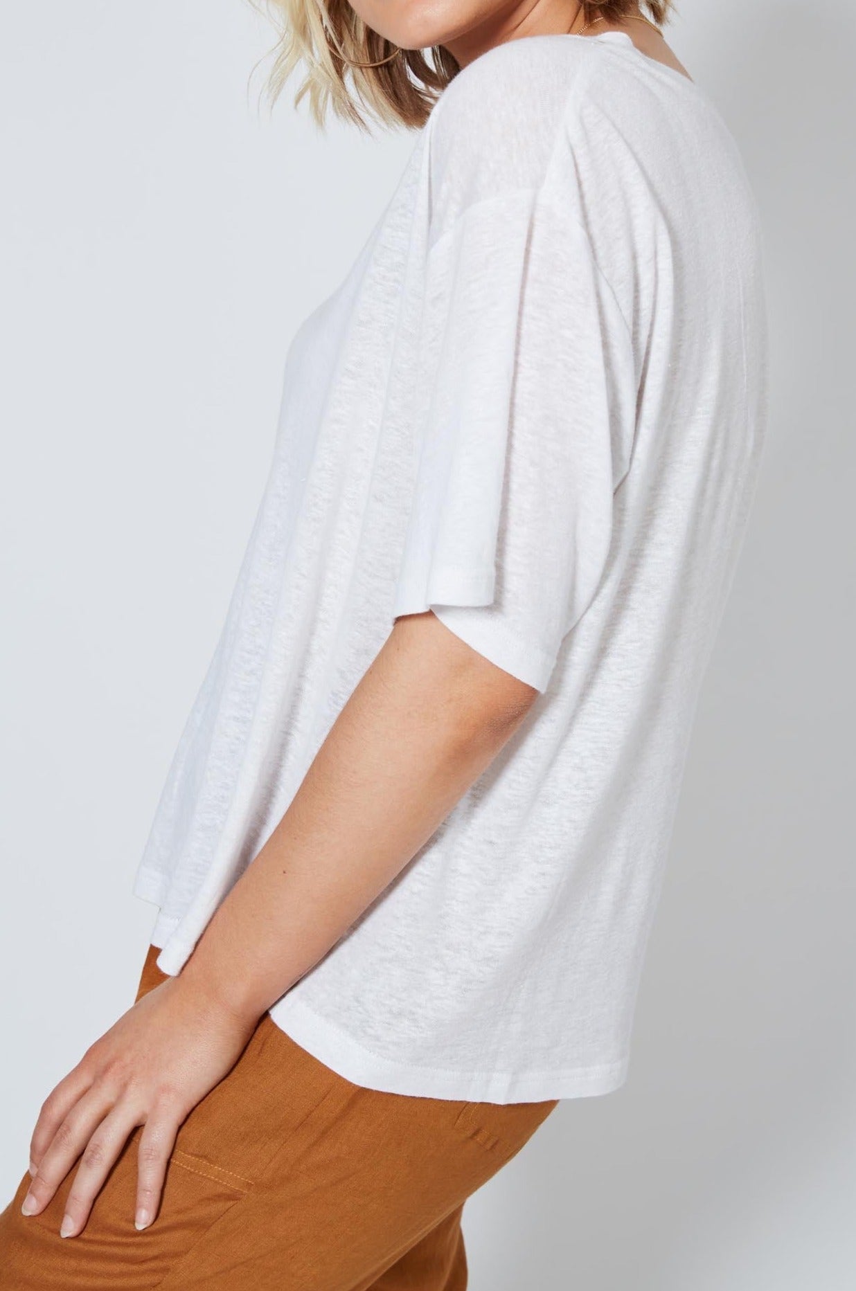 Sunda V Neck Tee - Imperial - Isle of Mine Clothing - Top Tshirt S/S Linen