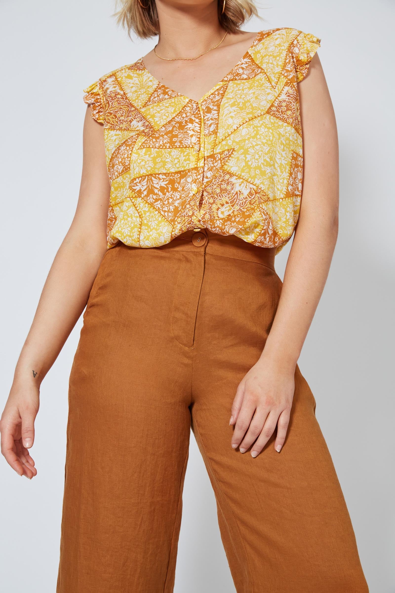 Antillia Crop Pant - Cinnamon - Isle of Mine Clothing - Pant Relaxed Crop Linen