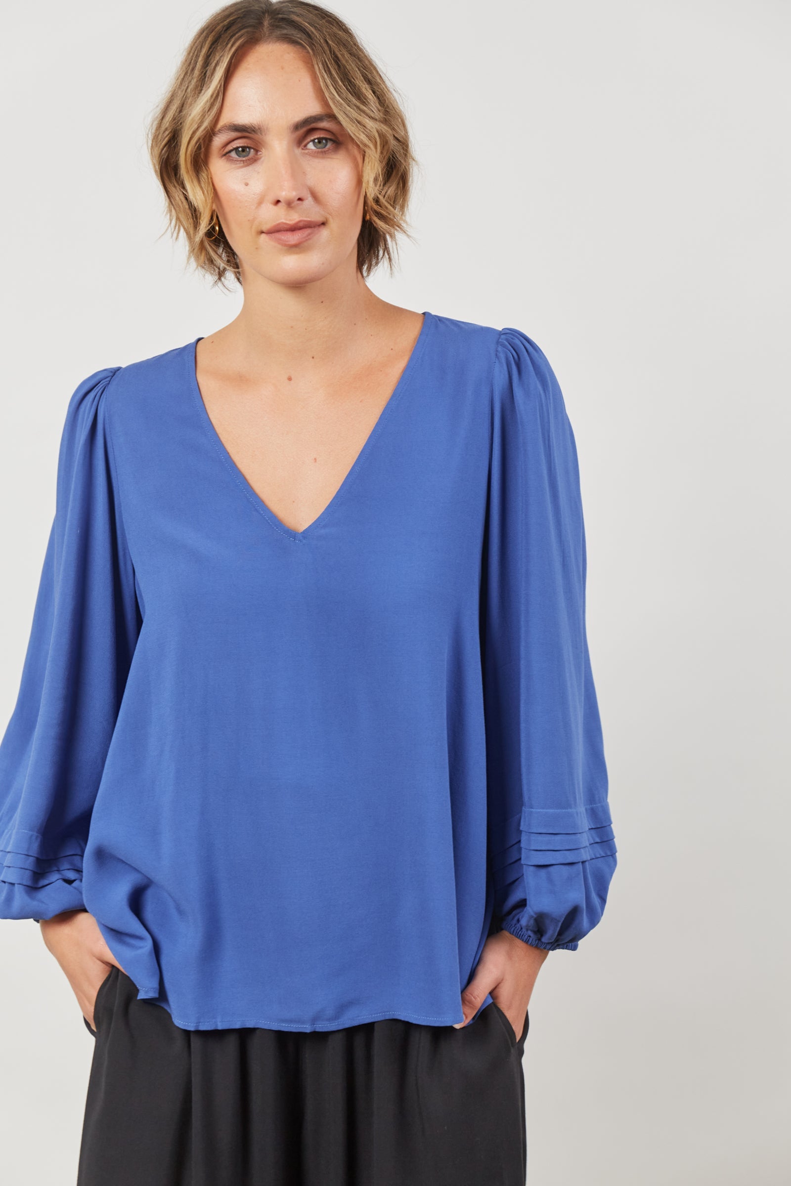 Euphoria V Blouse - Azure - Isle of Mine Clothing - Top L/S Dressy