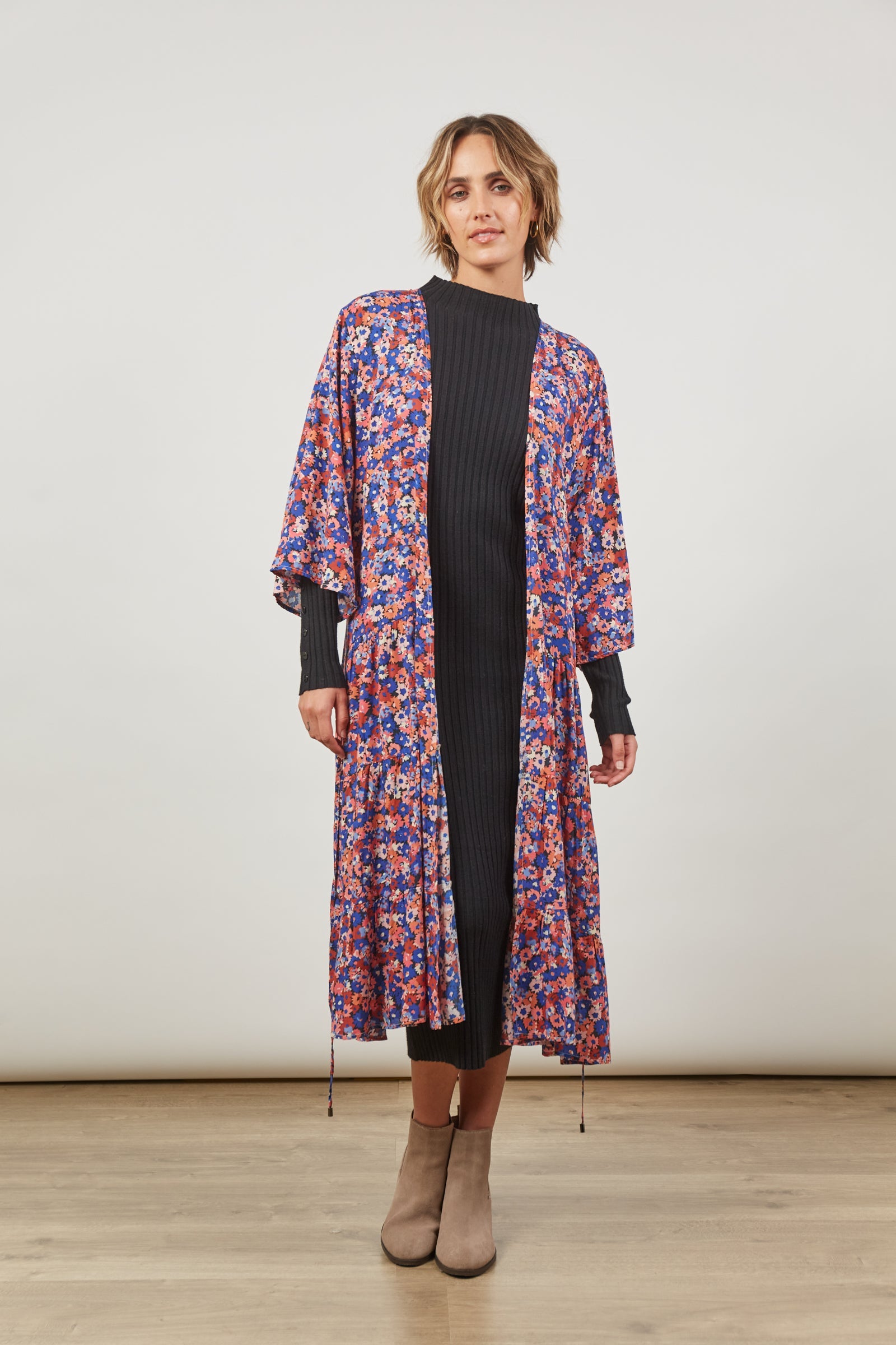 Euphoria Tie Kimono - Azure Bloom - Isle of Mine Clothing - Kimono Cape Long One Size