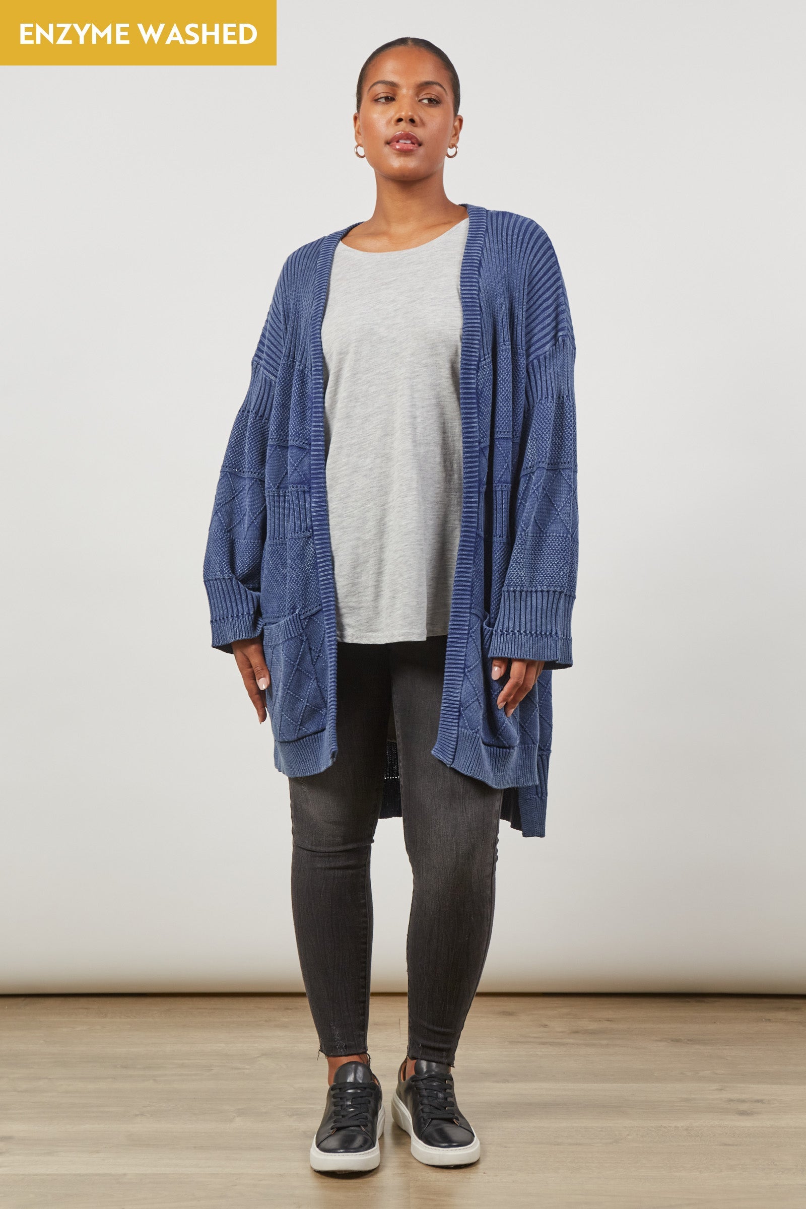 Metro Cardigan - Azure - Isle of Mine Clothing - Knit Cardigan Long One Size