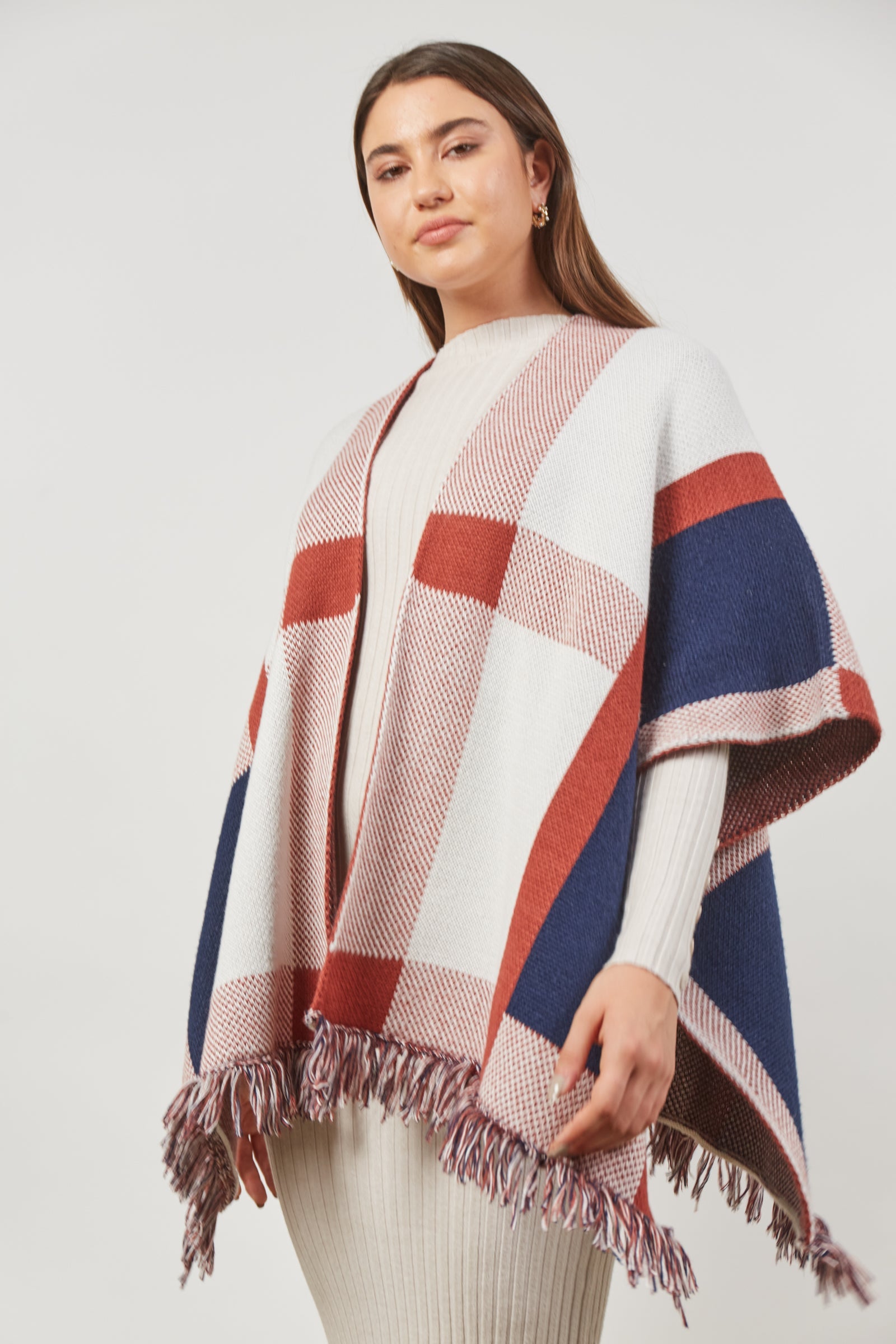 Vista Cape - Picante - Isle of Mine Clothing - Knit Cape One Size