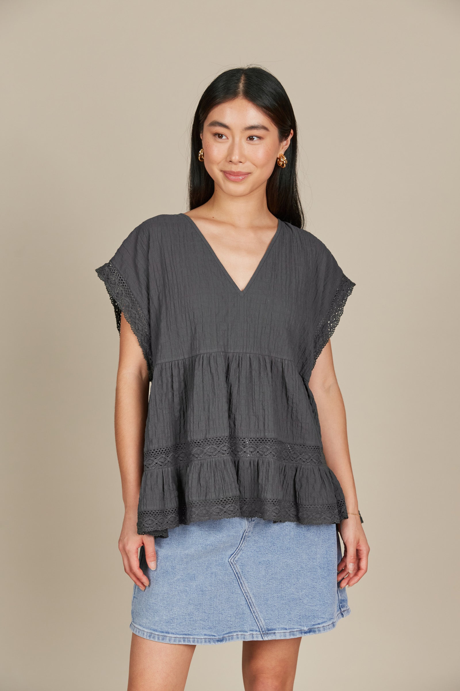 Fleur VNeck Top - Graphite
