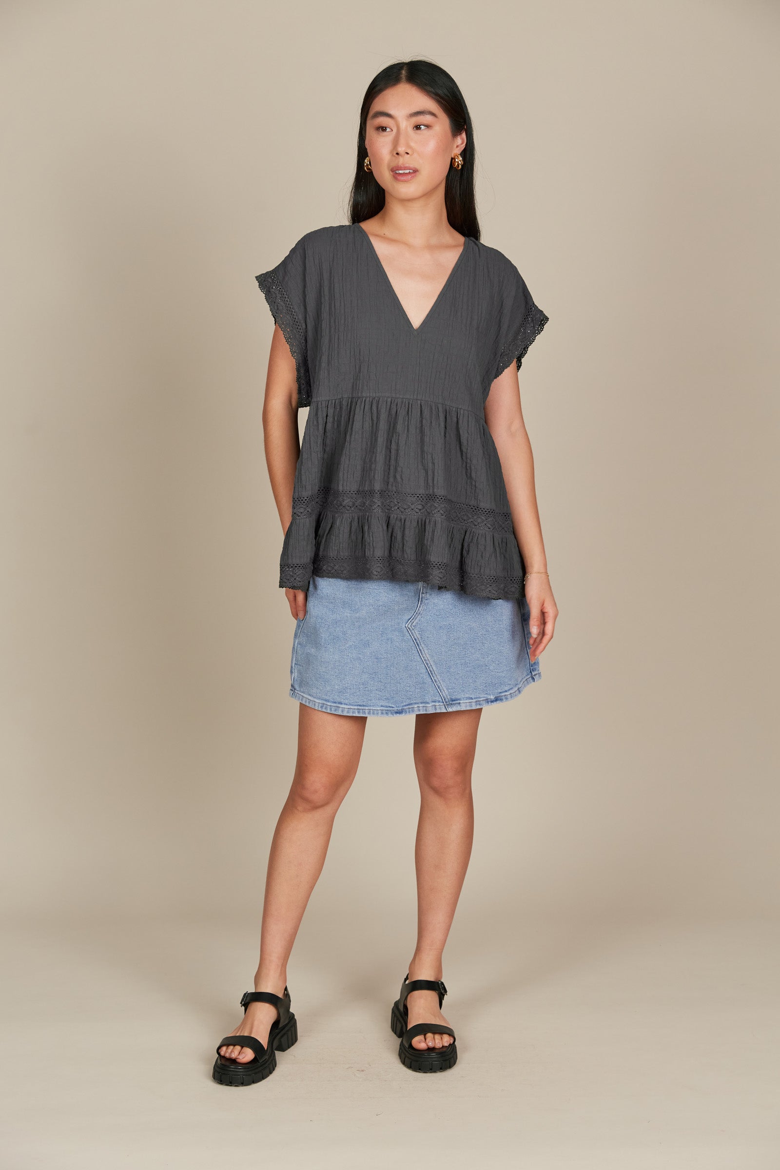 Fleur VNeck Top - Graphite