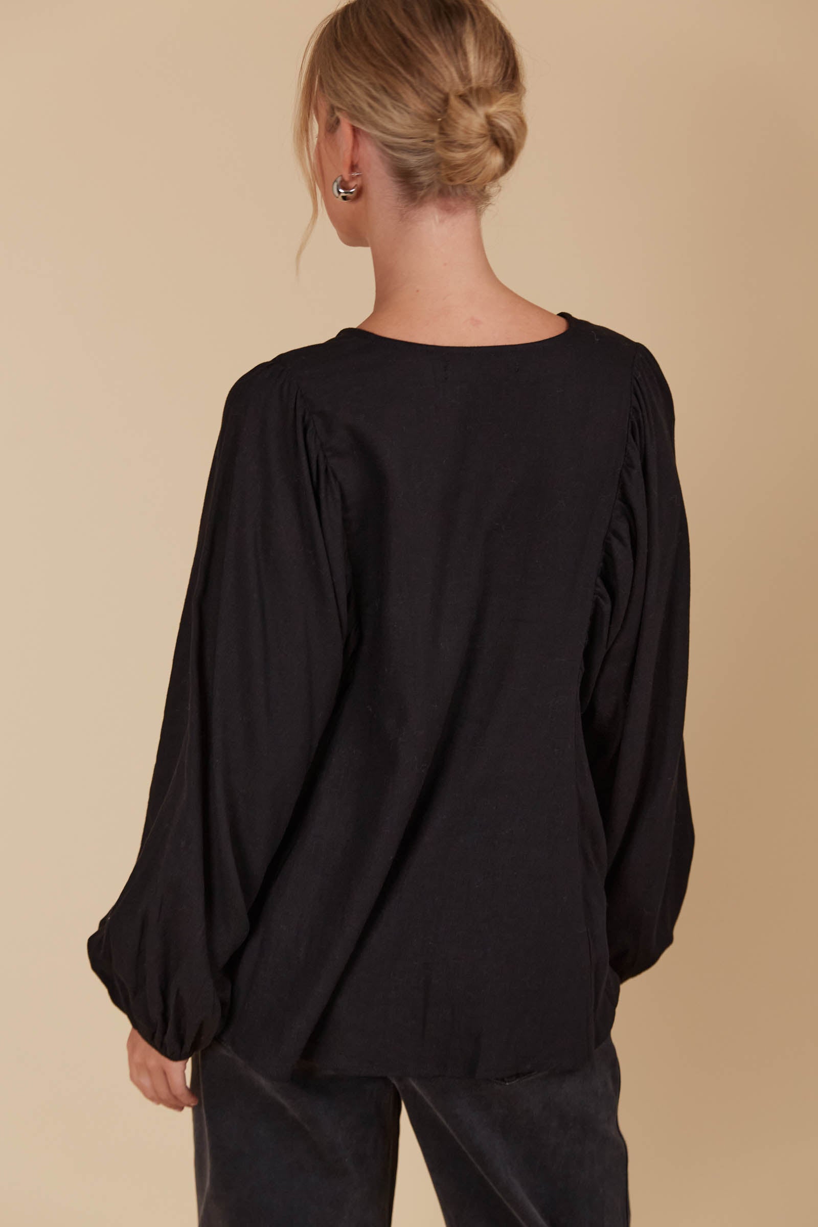 Venus Blouse - Onyx