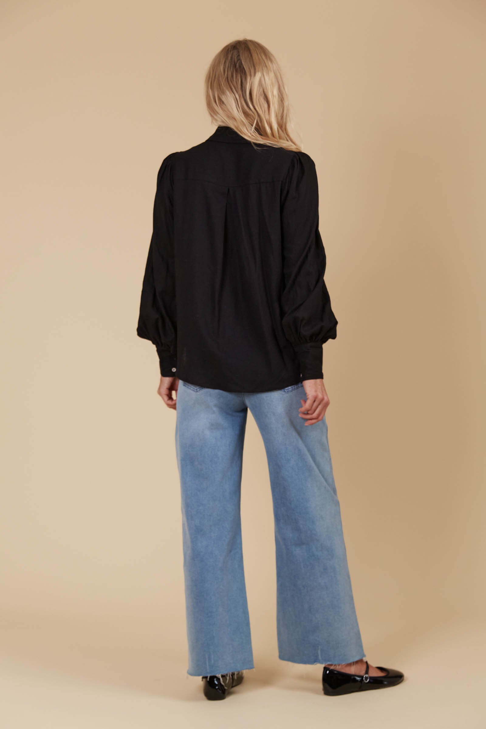 Venus Shirt - Onyx