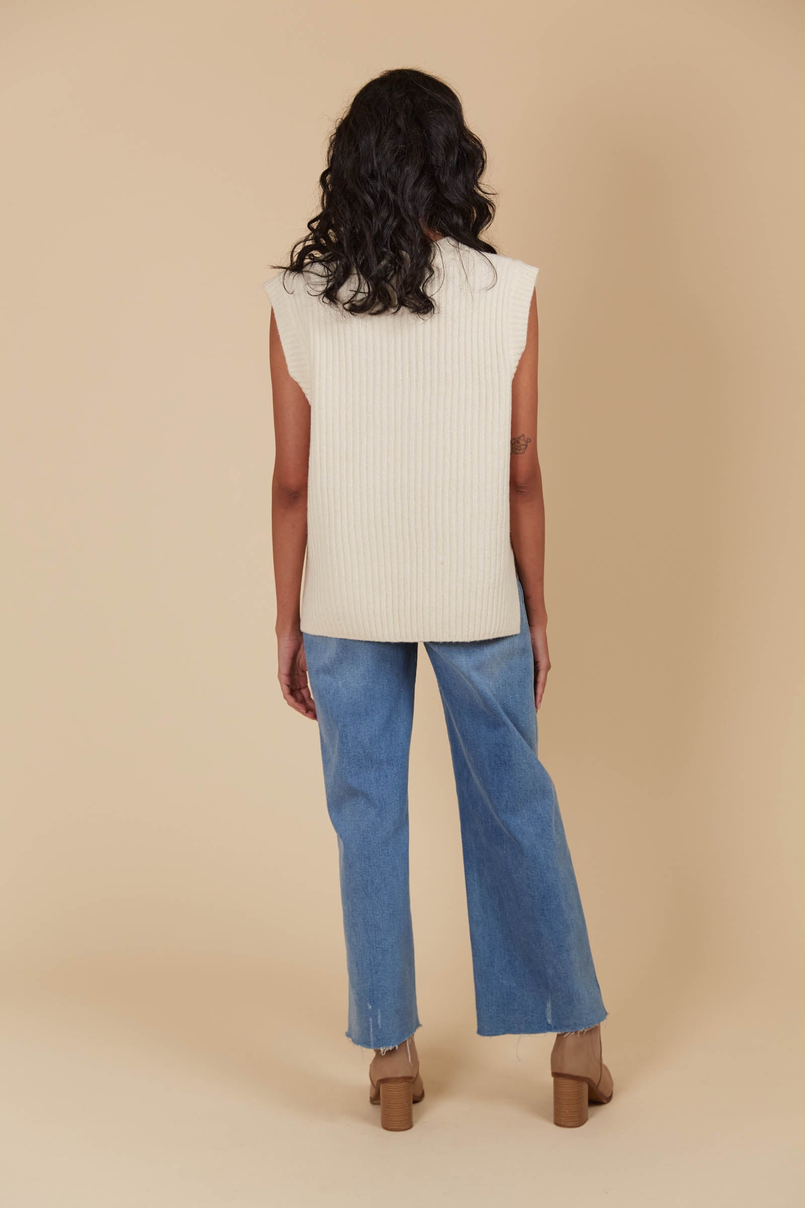 Miru Knit Vest - Canvas
