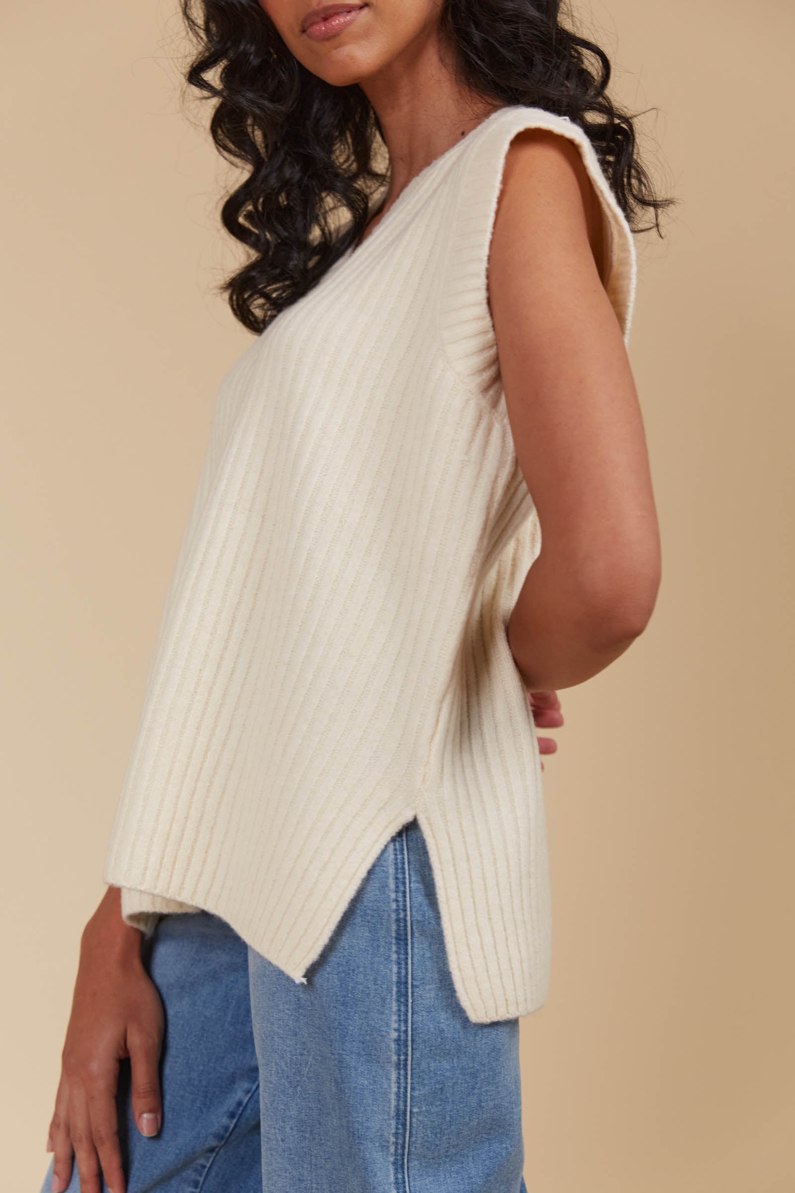 Miru Knit Vest - Canvas
