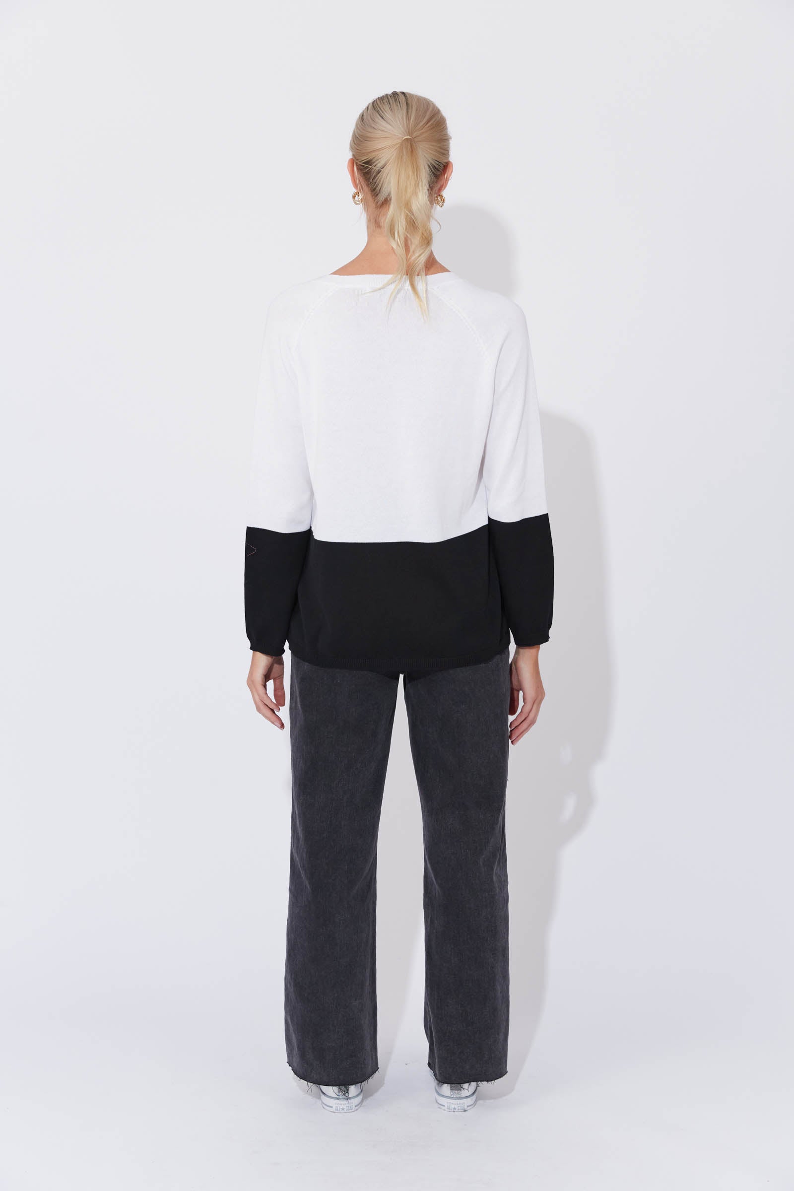 Casablanca Block Knit - White/Kohl