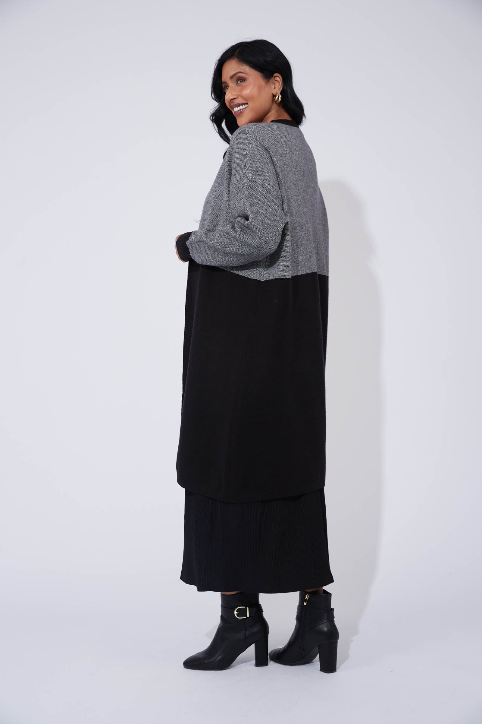Cyprus Cardigan - White/Kohl