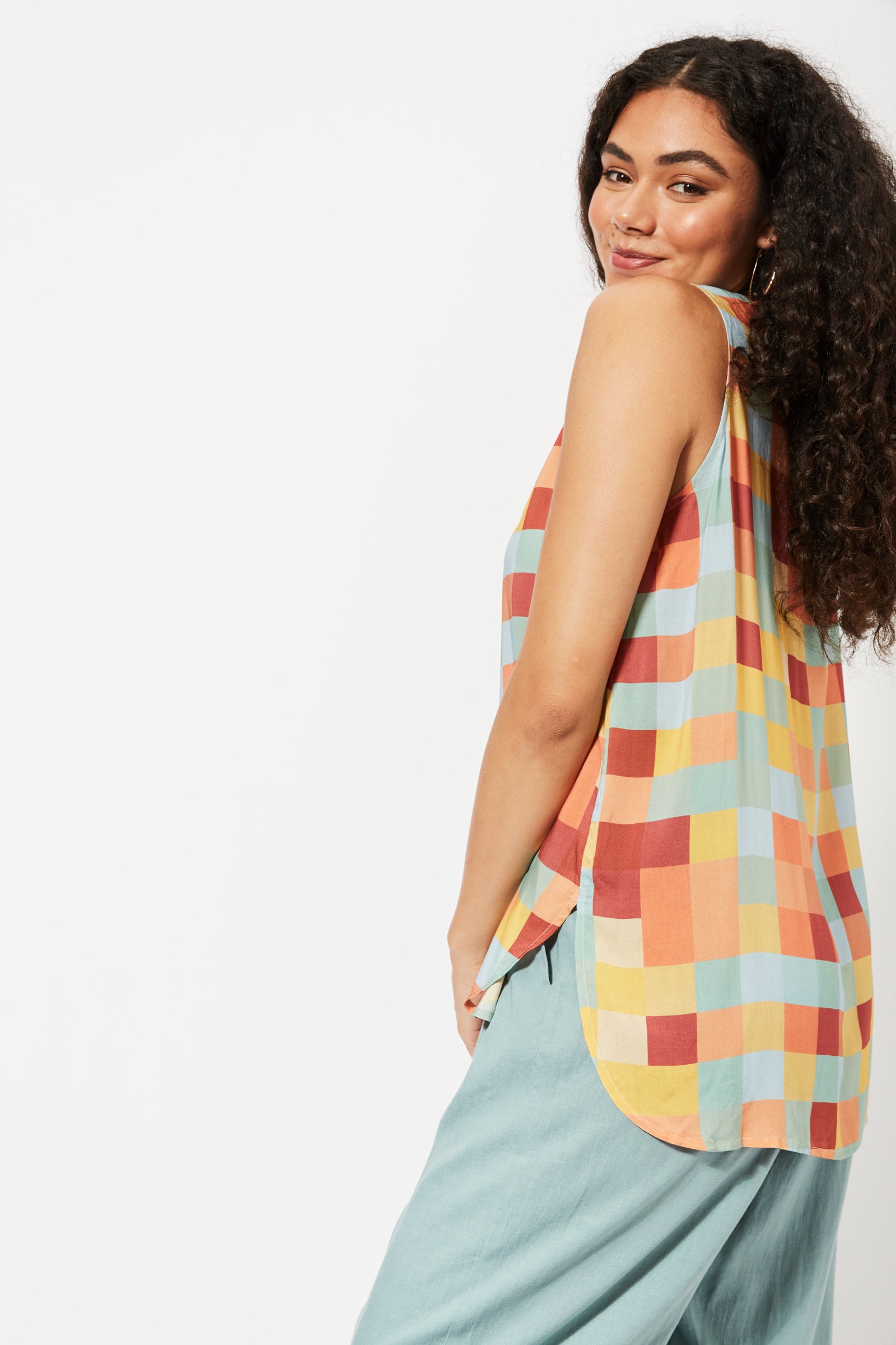 Saba Tank - Sundowner